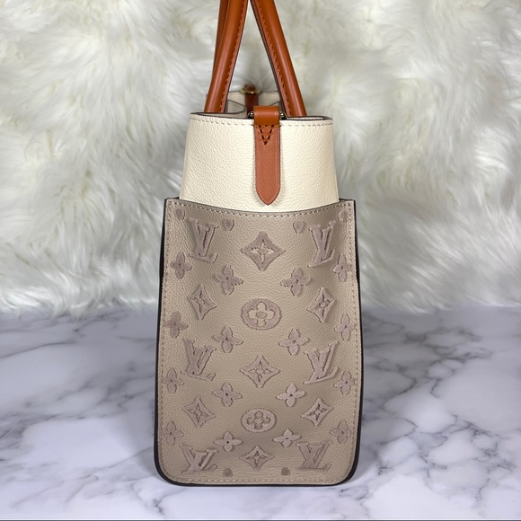 Louis Vuitton On My Side Satchel - Picture 3 of 16
